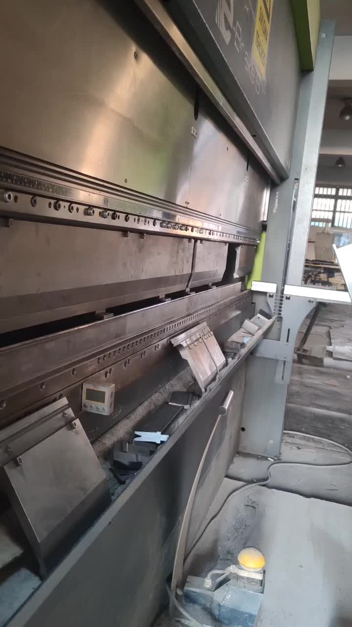 @MachineHub