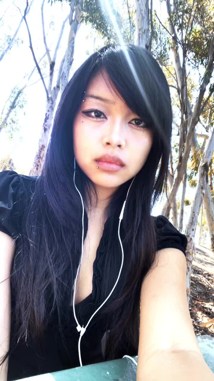 @❁