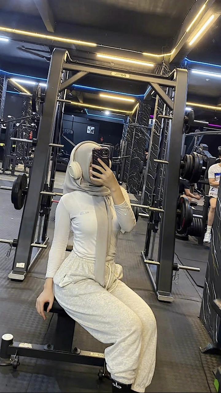 @anniputri5