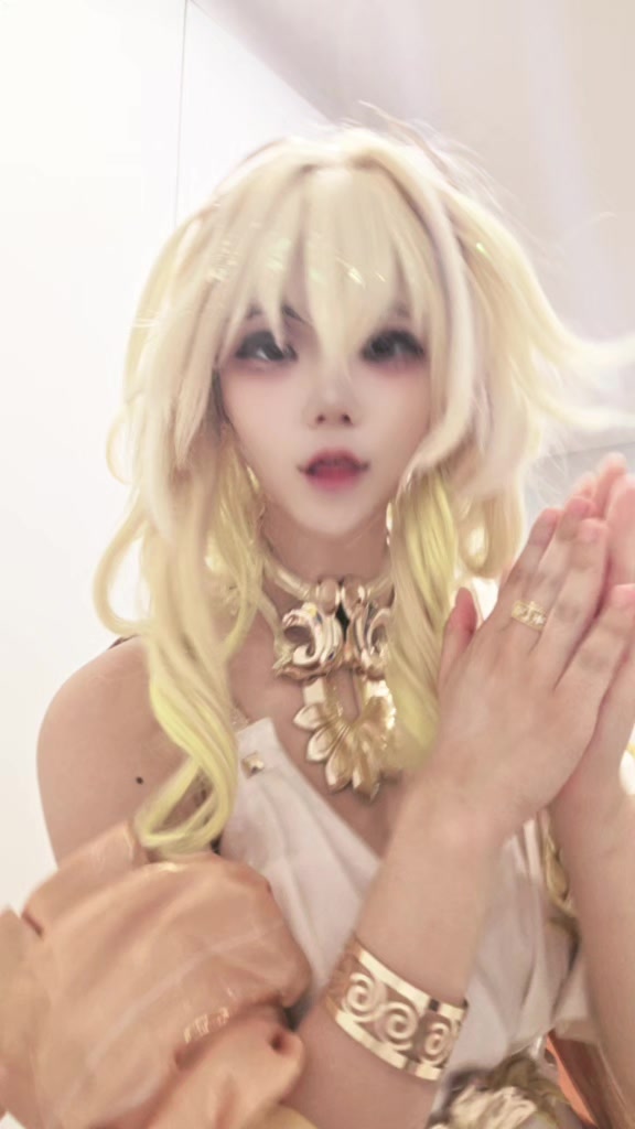@퐁퐁 ♠︎ cos