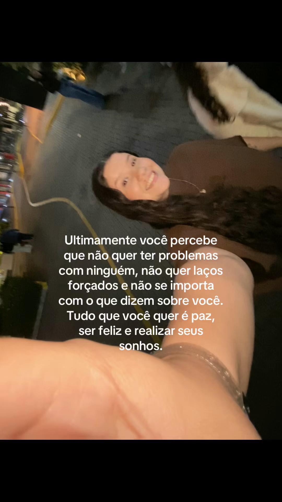 @_Ana
