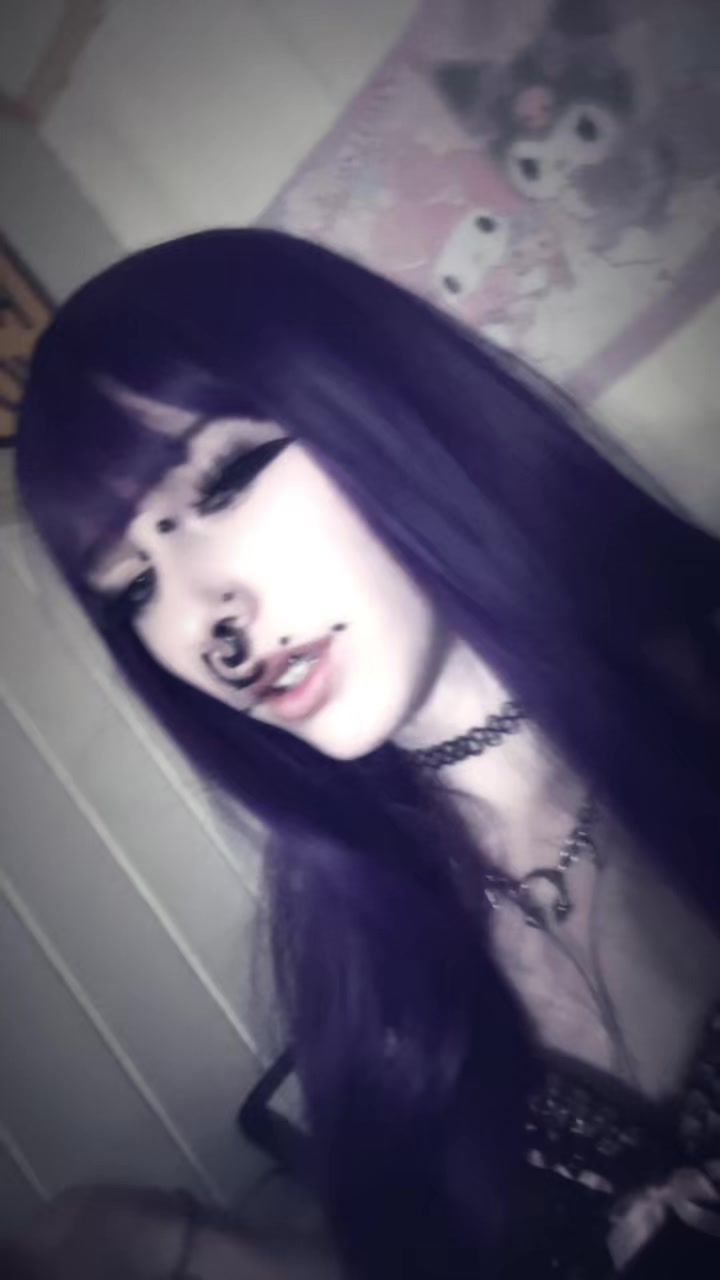 @deadgothlia