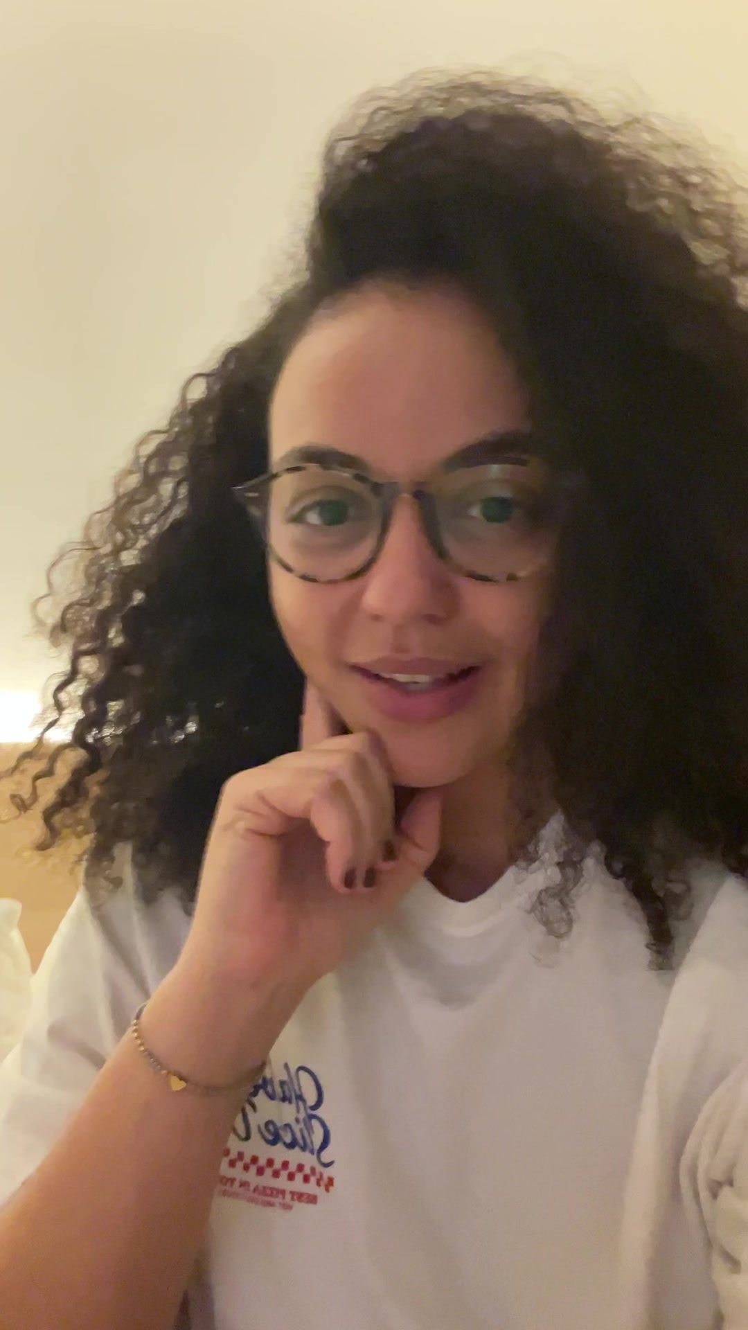 @naiara azevedo