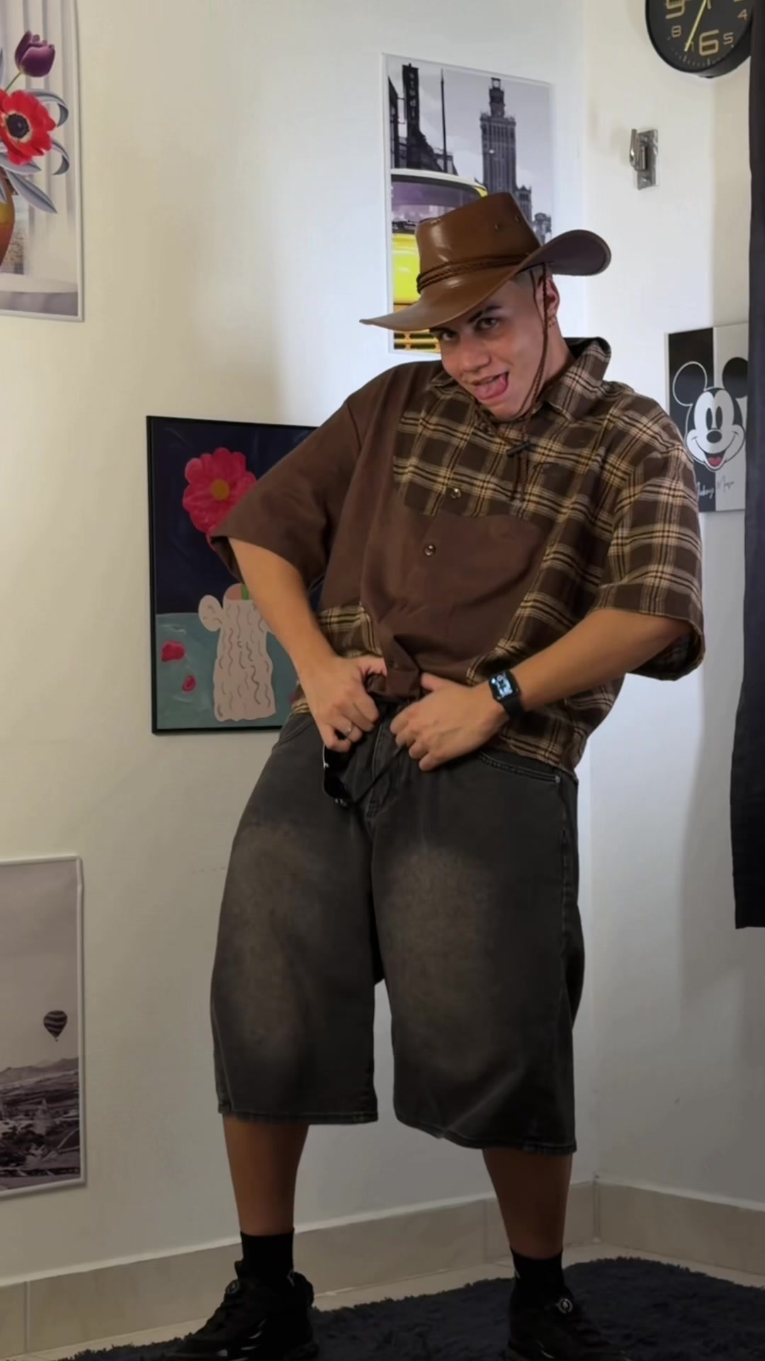 @hugosscl
