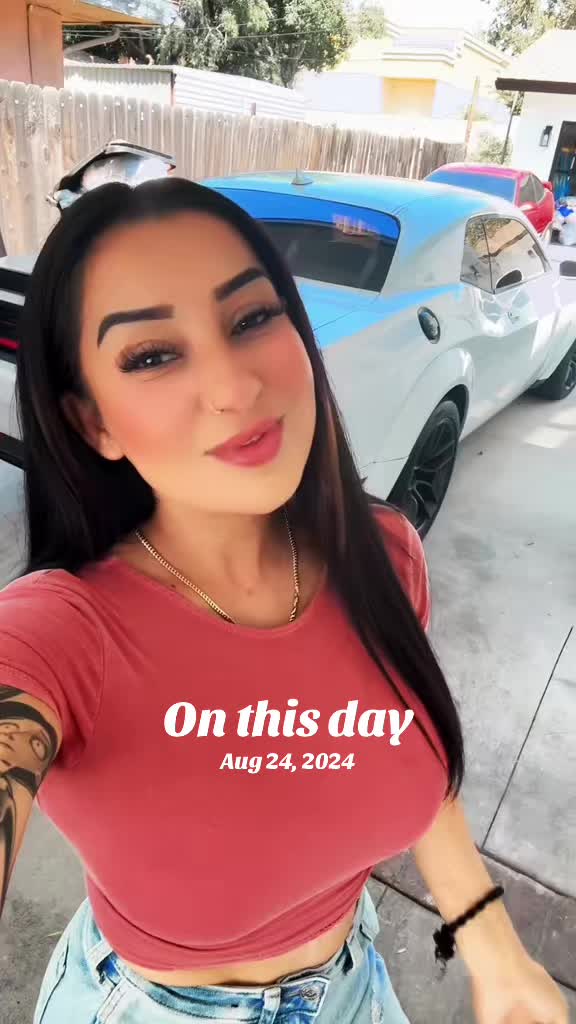 @Sandra 🖤🖤🖤