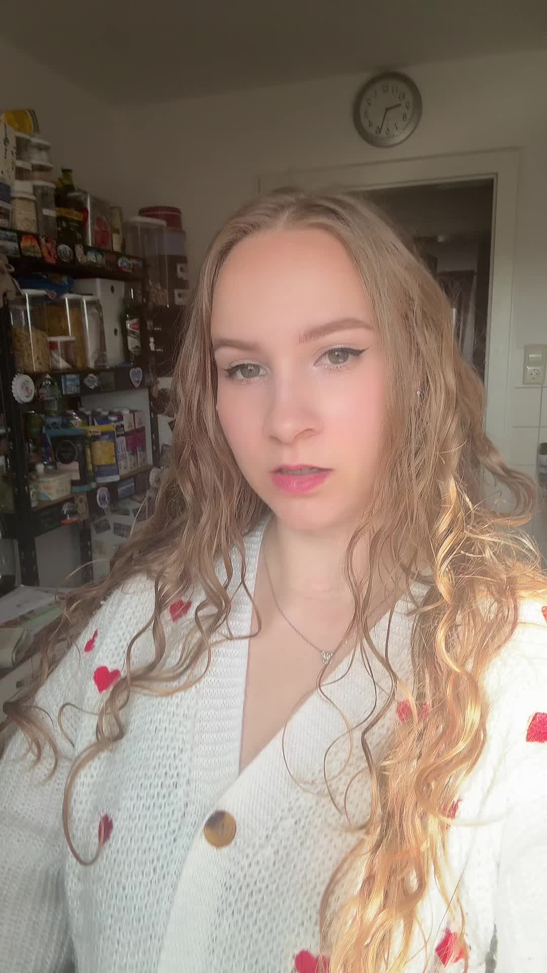 @shellyloup1701