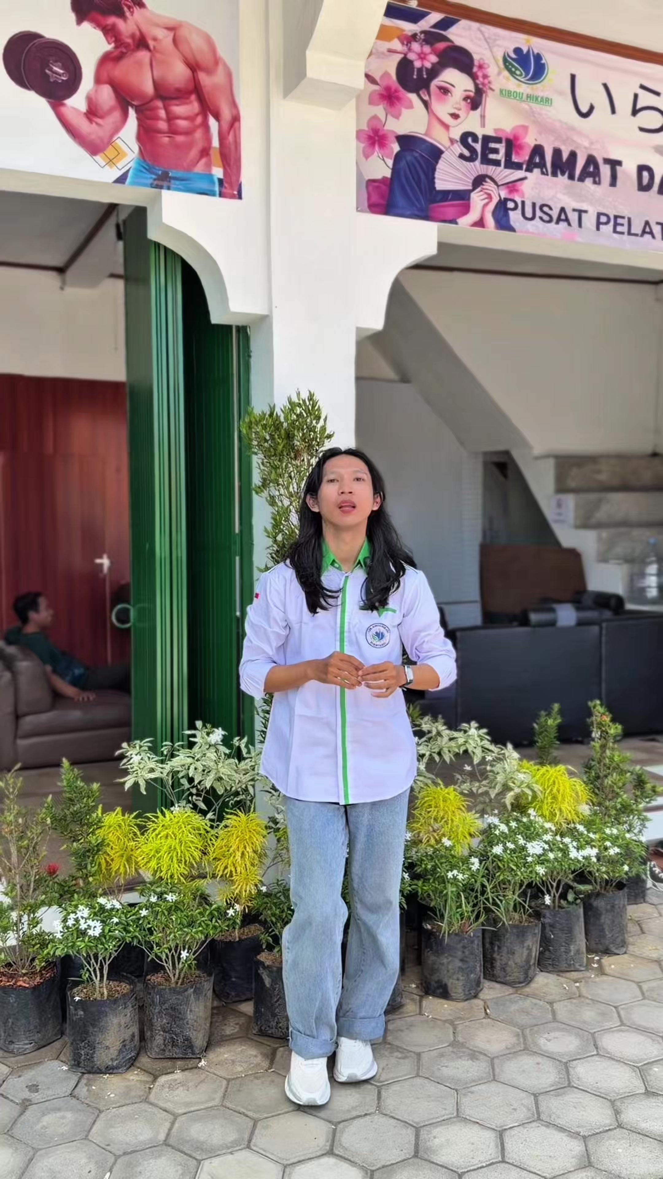 @Mbak Sari || Cucuk Lampah