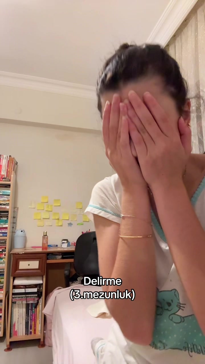 @Açelya~