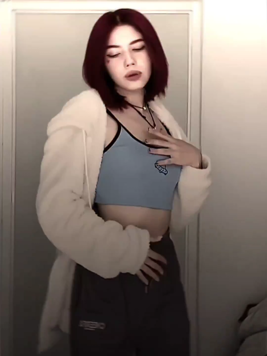 @𝐇𝐗𝐥𝐮𝐢𝐬𝐑𝐓4