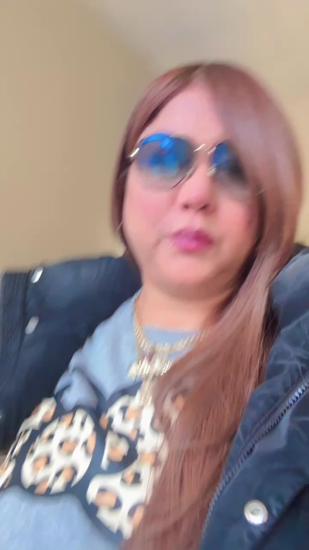 @Elisa Castillo