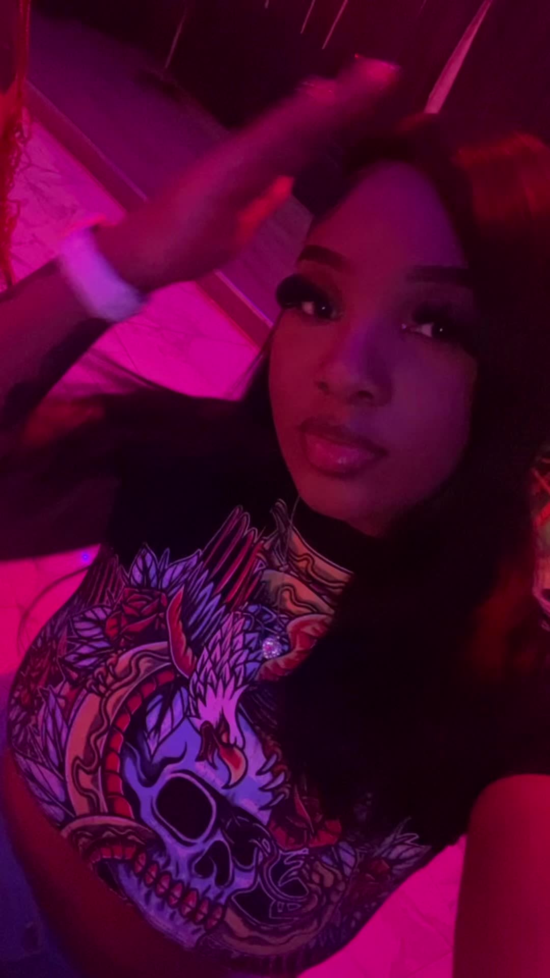 @K💸.