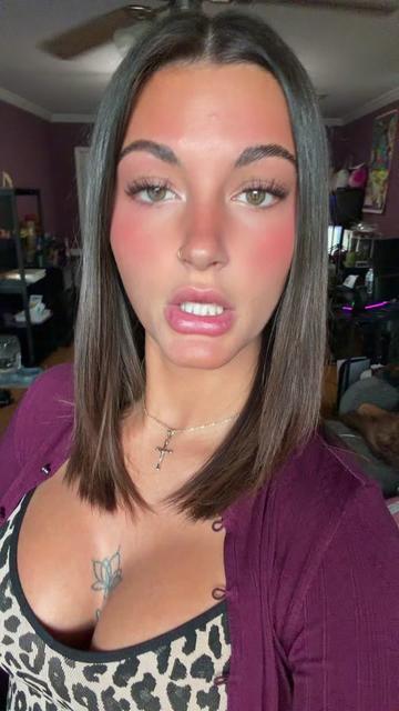 @lovely vic