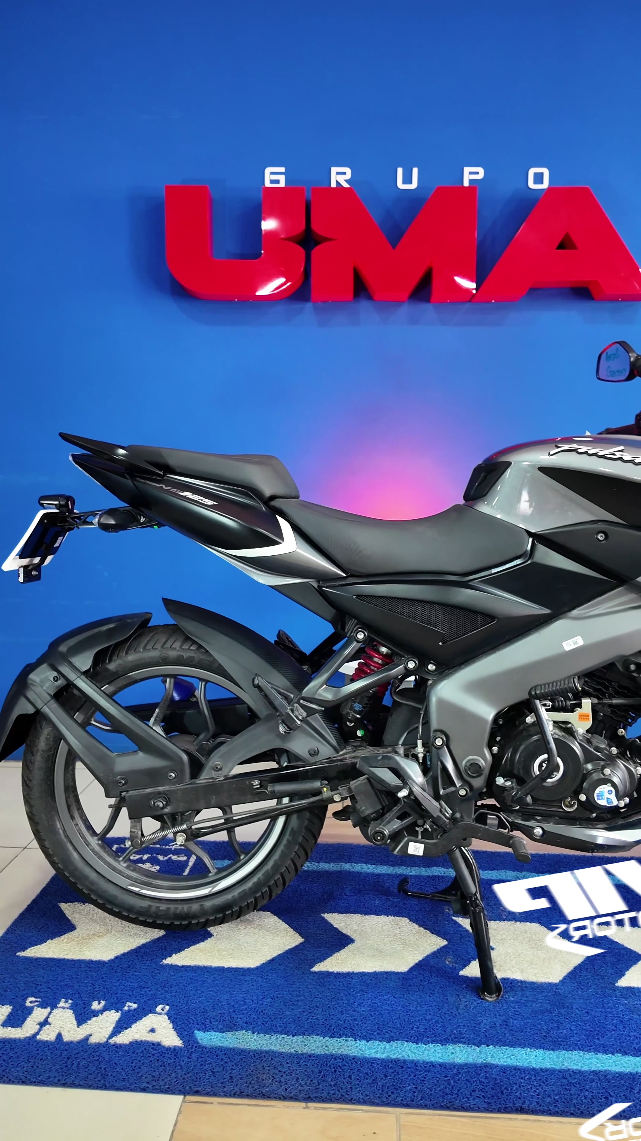 @BAJAJ AMATITL&Aacute;N