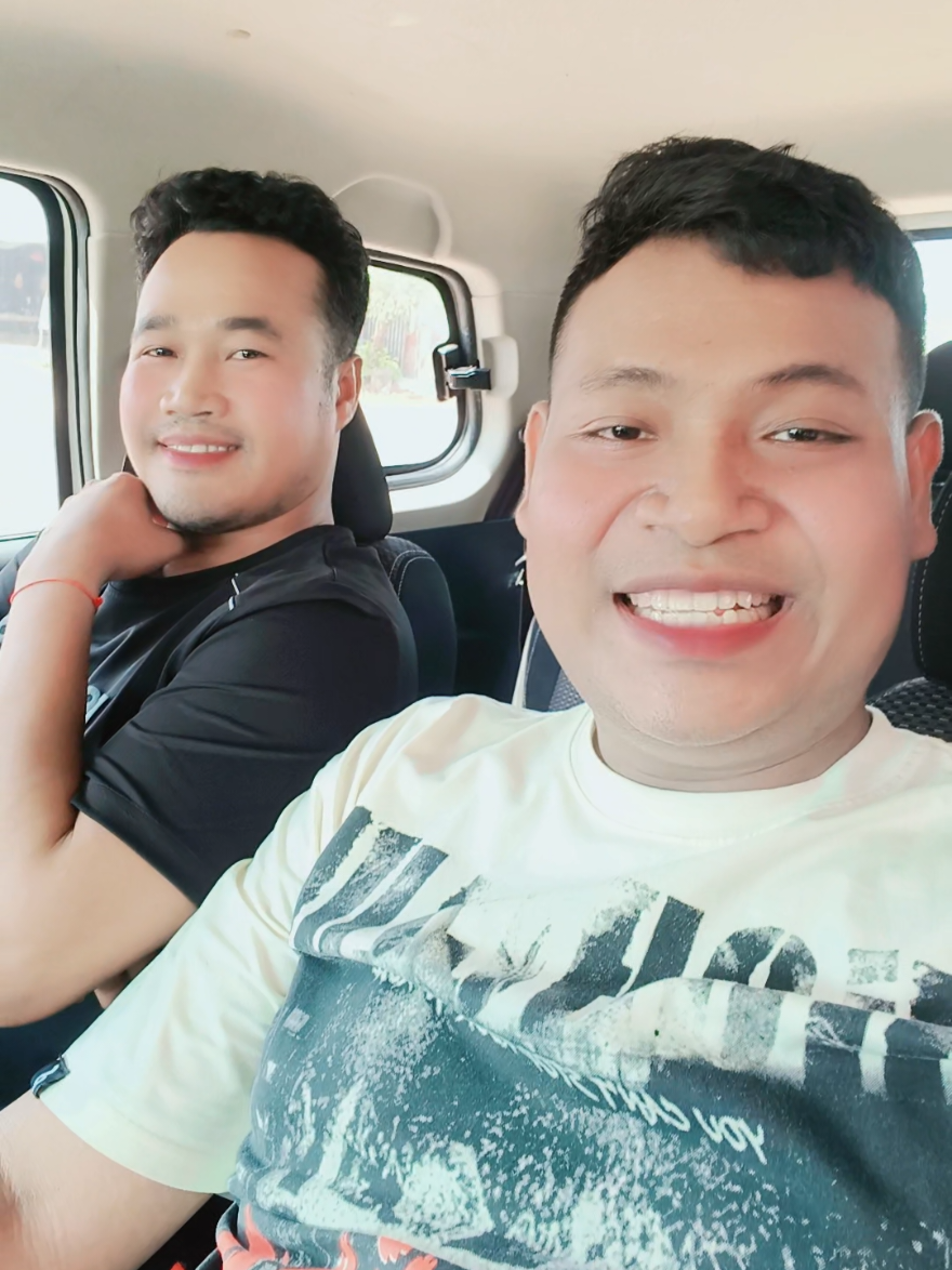 @HUNSARATH - ហ៊ុនសារ៉ាត់
