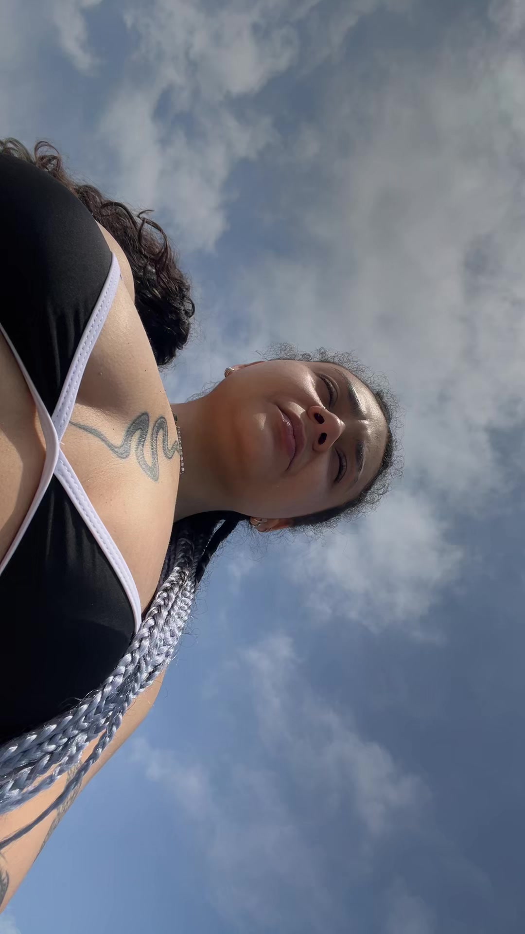 @Tessinio