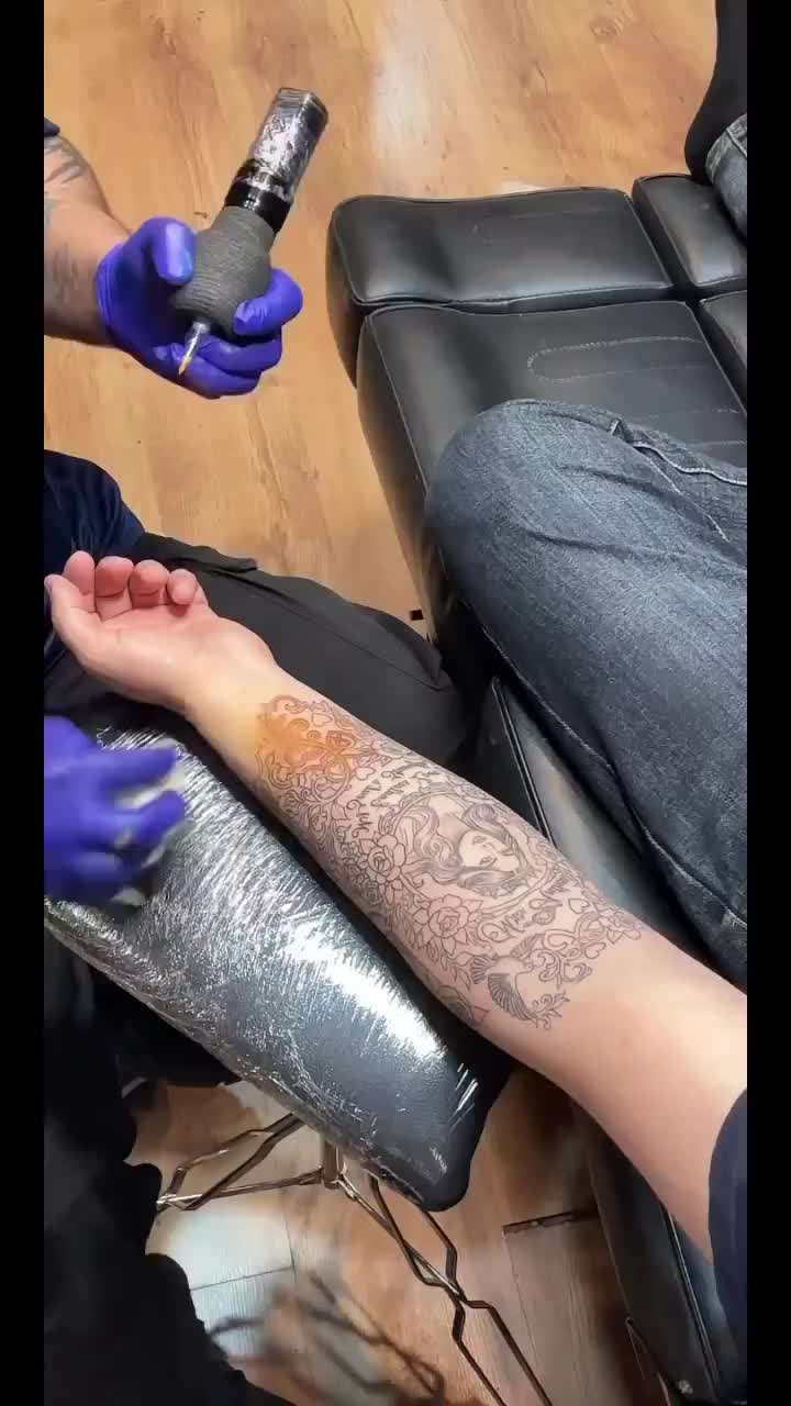 @tattoo.live.az