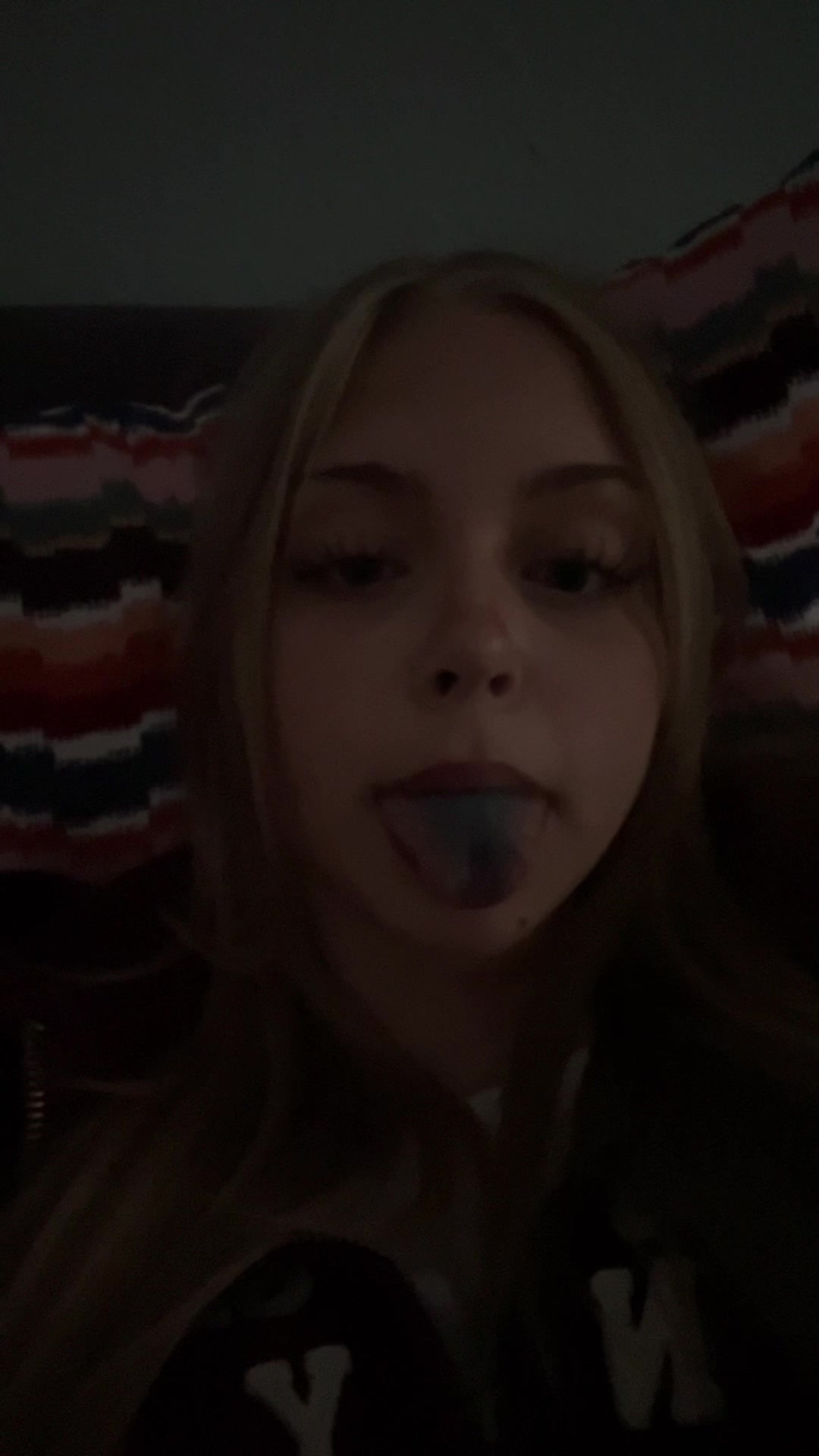 @zoemberassing
