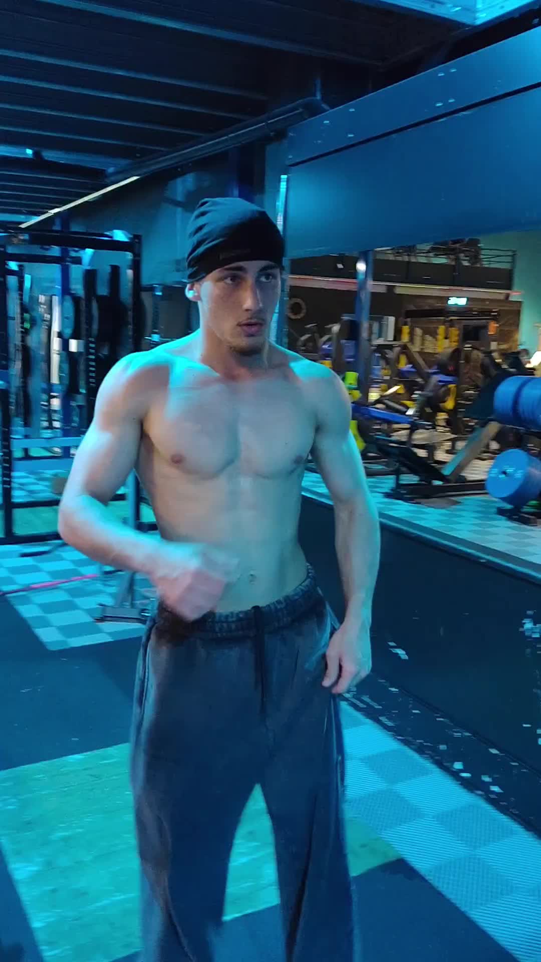 @MC