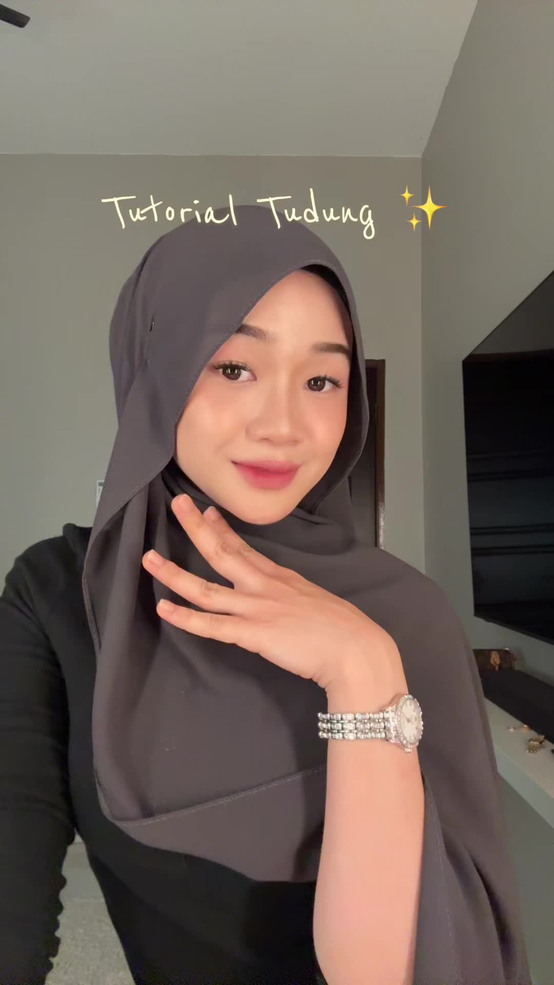 @Syaa Meoow 𝜗𝜚
