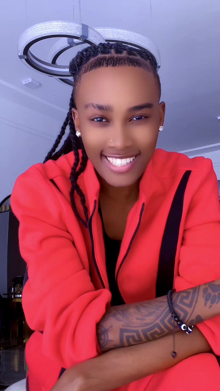 @LOVERGAL