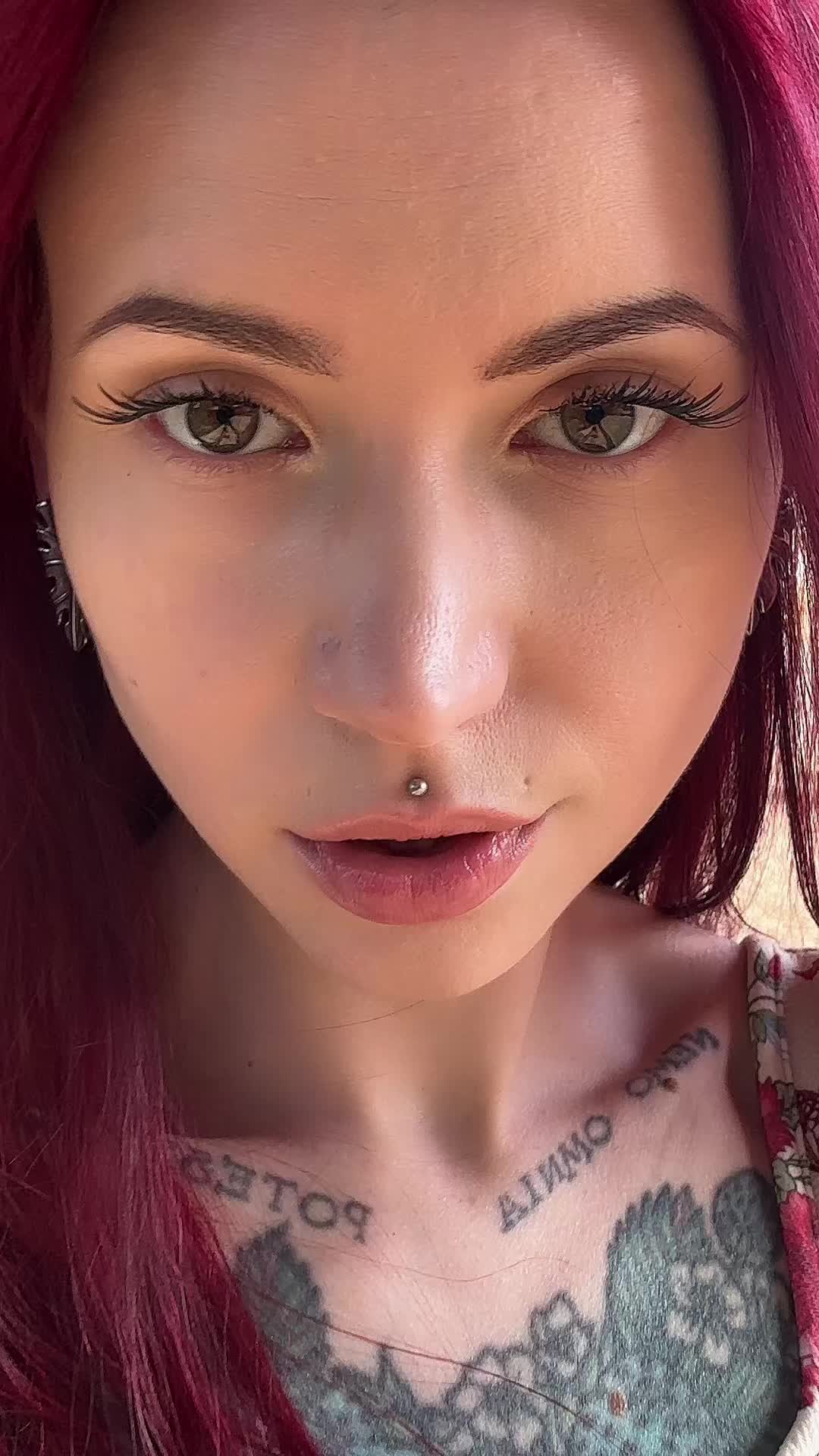 @Vera