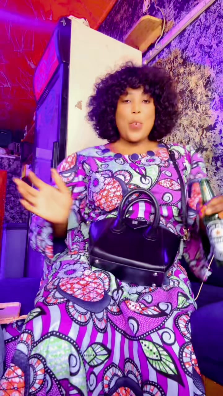 @La Poupée qui dérange 🥰