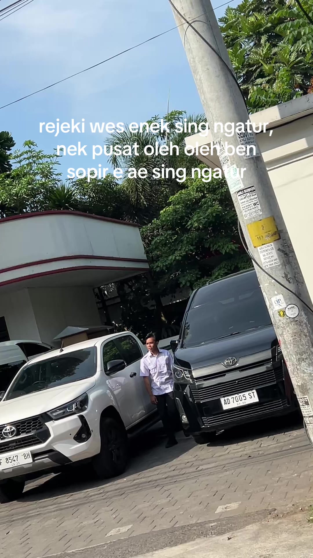 @SEWA HIACE SOLO RAYA
