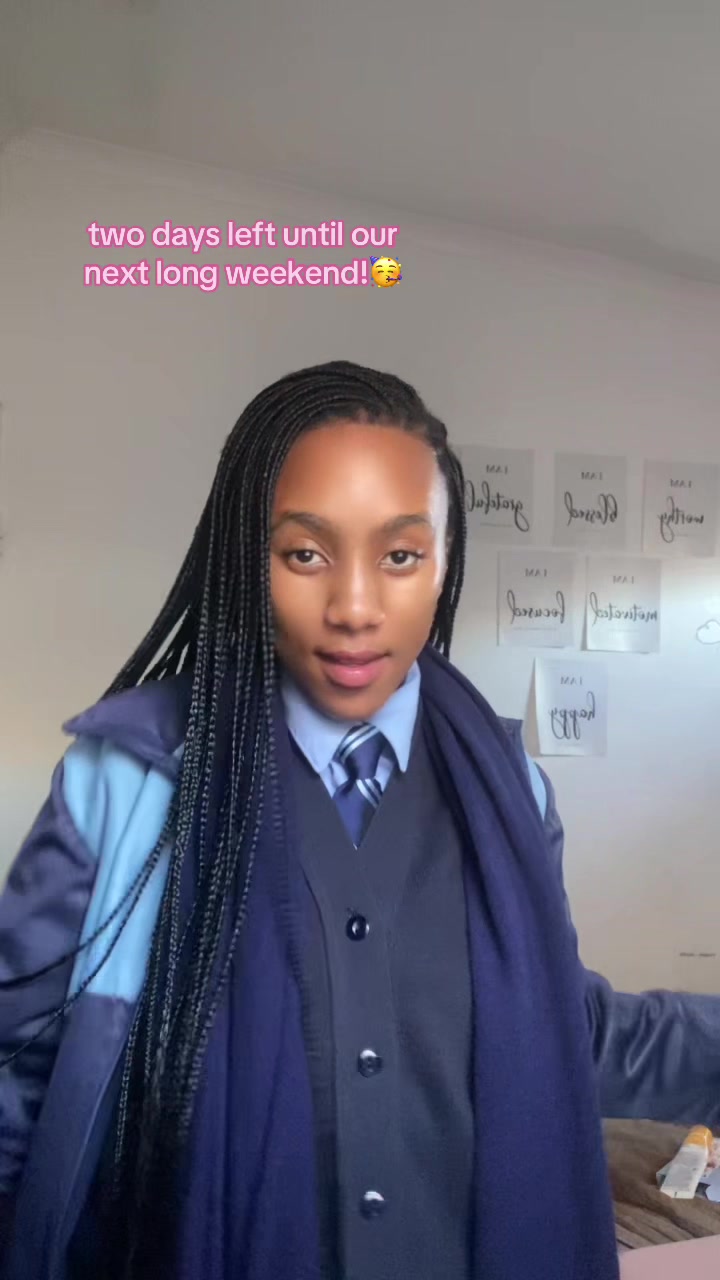 @Zee.🎀