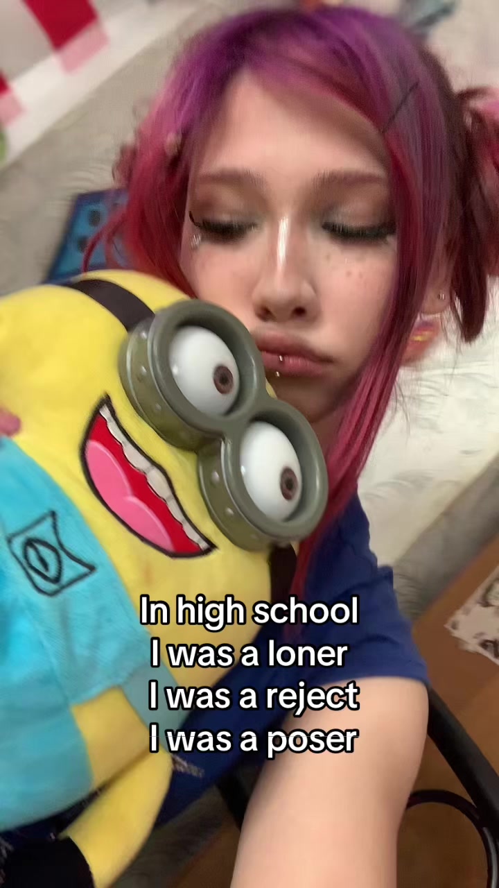 @🦴🧟♀️🧟♀️🦴