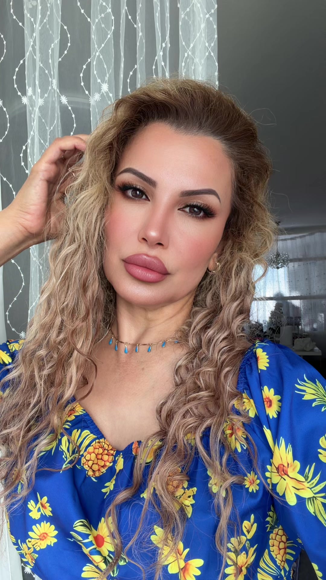 @Emoş💗