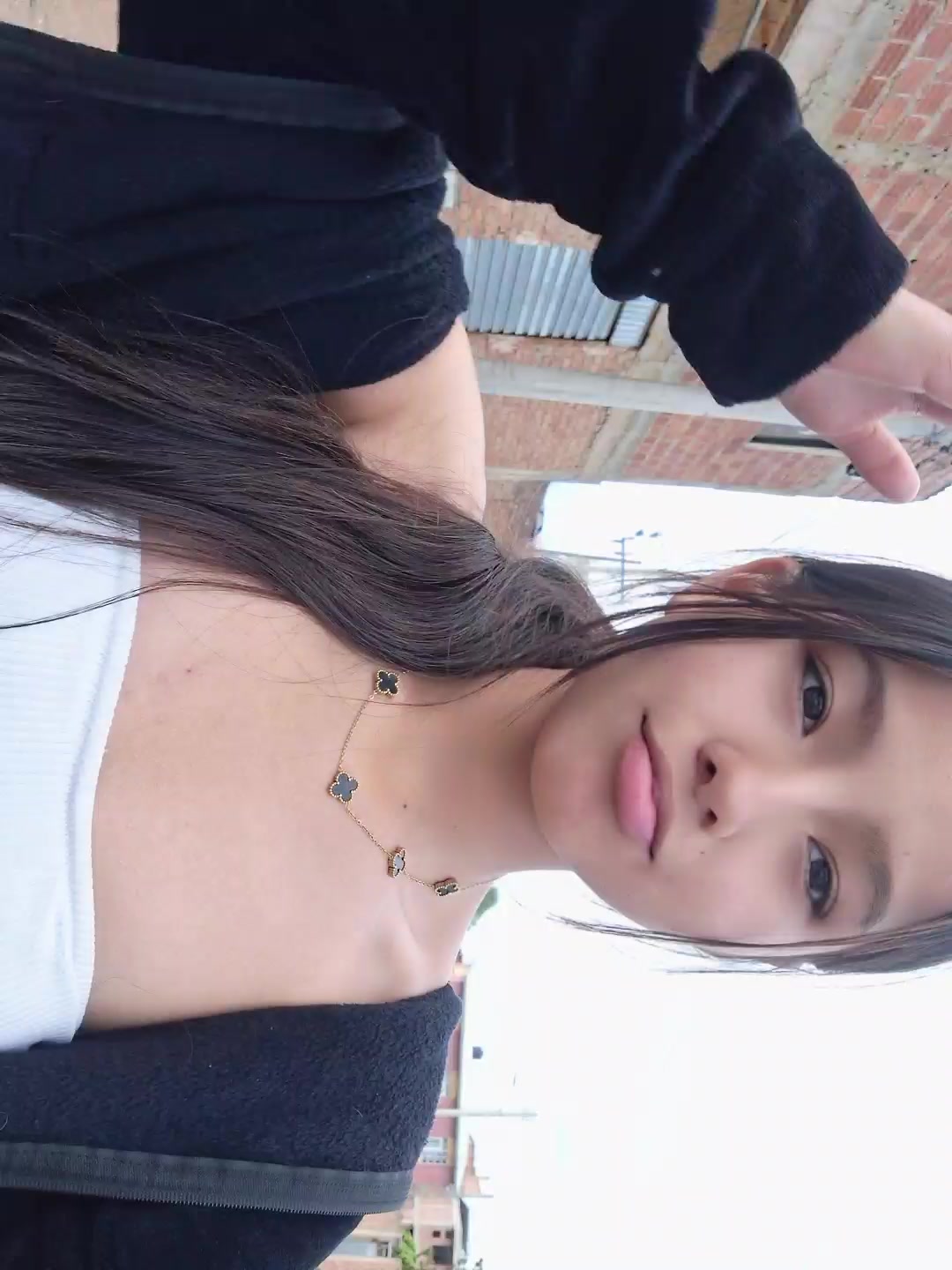 @celi_:>
