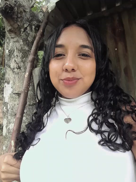 @Anahi.