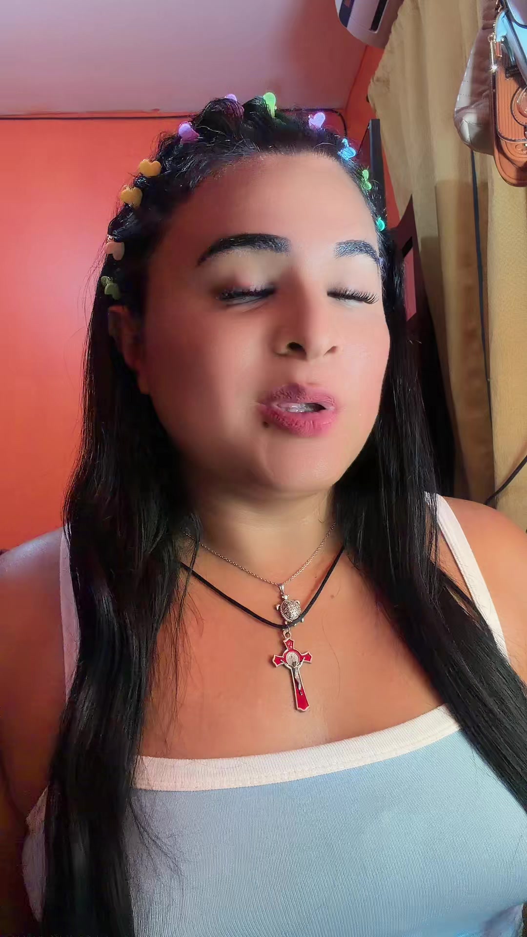 @Ana la catrachita