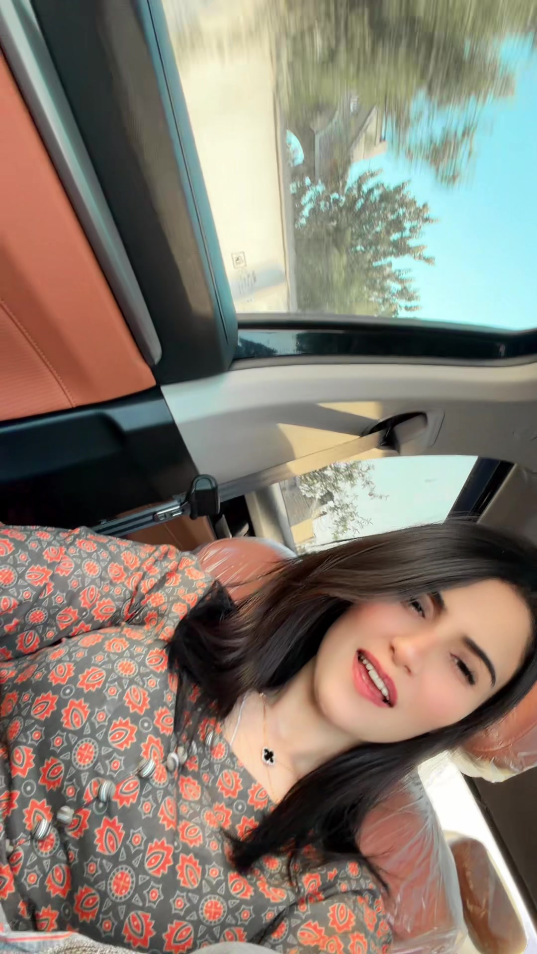 @Komalmalik♥️