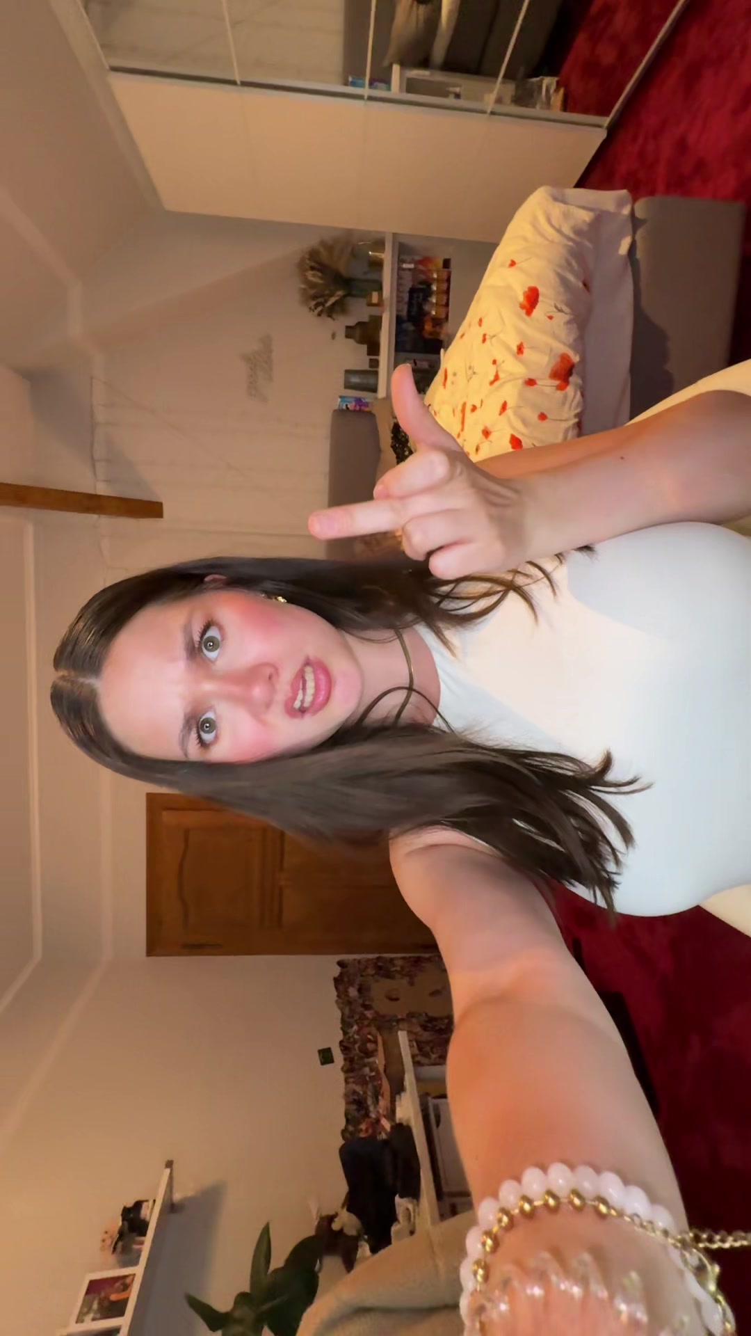 @Johanna_