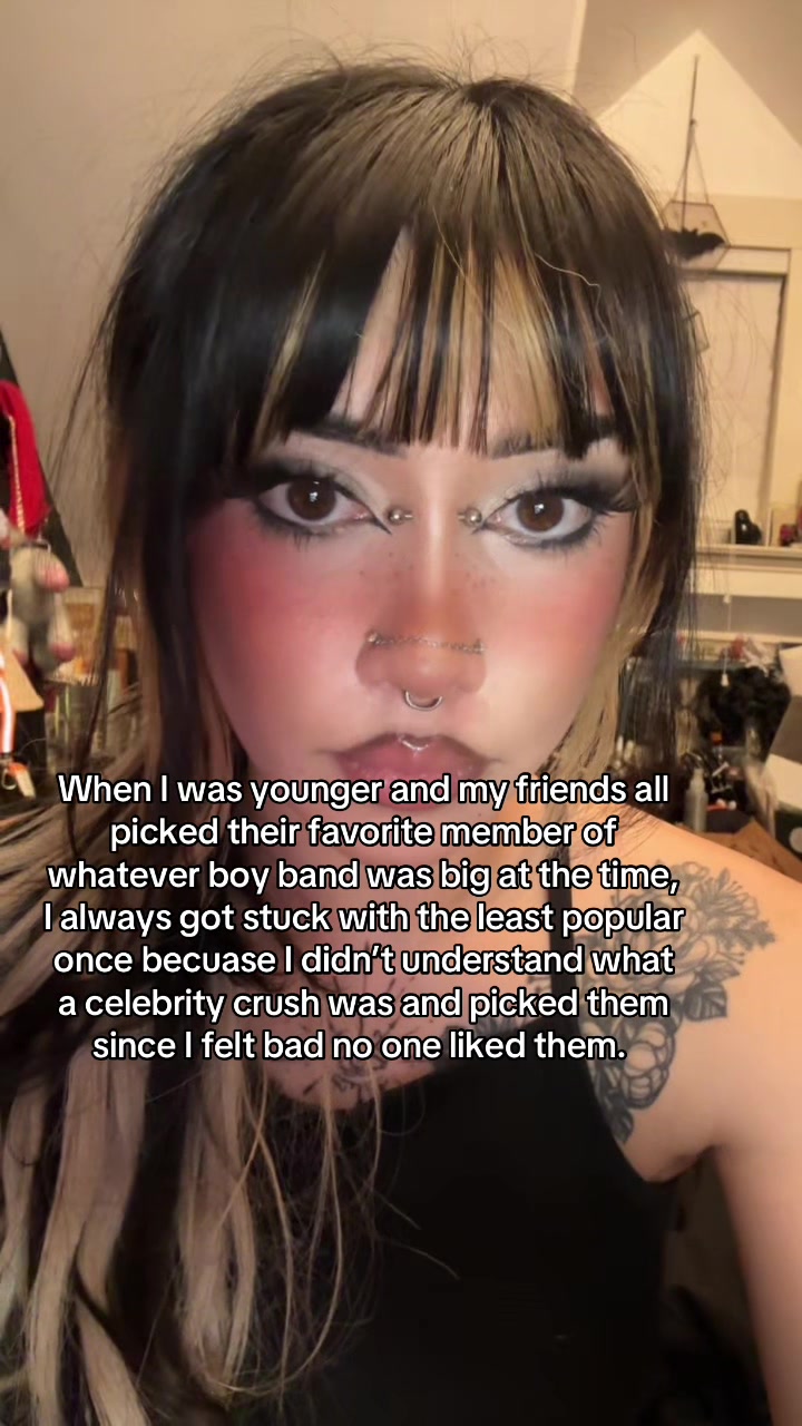 @celinacoma