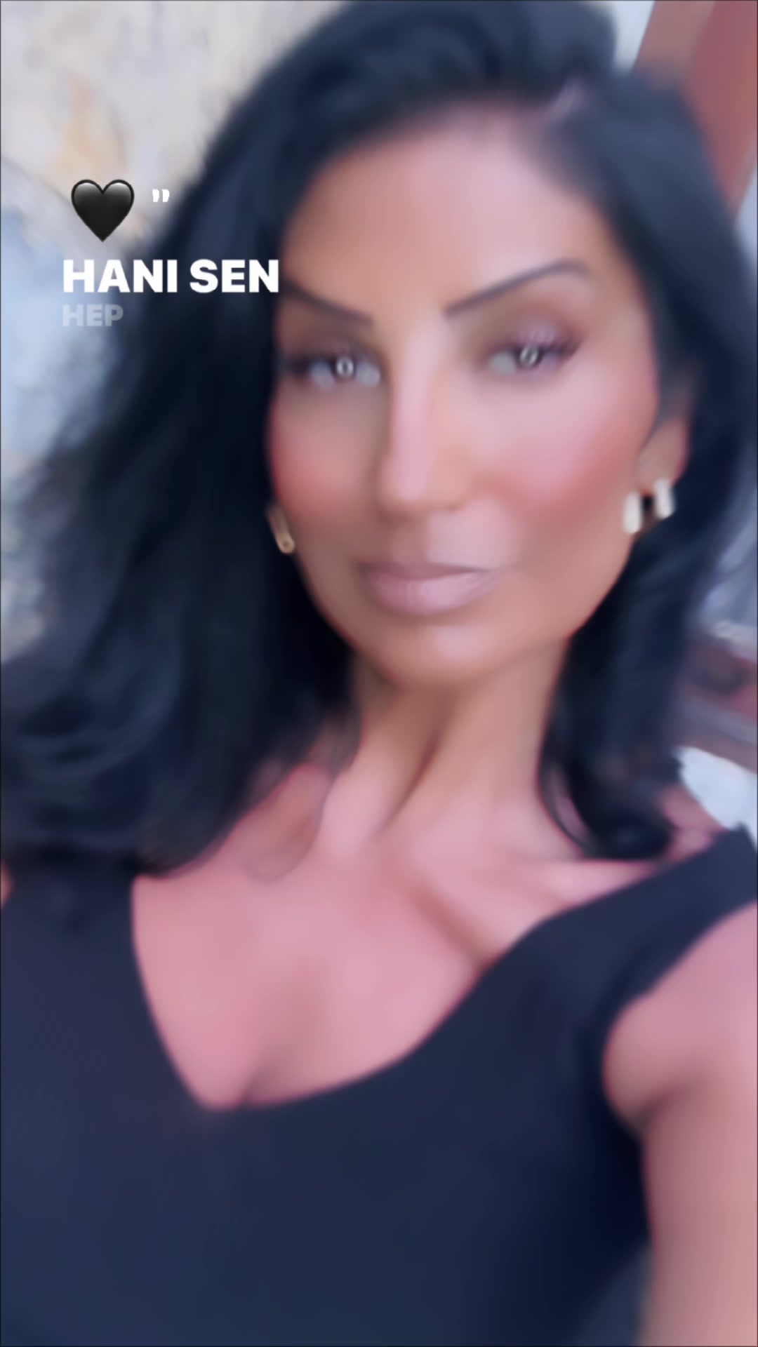 @𝓜.