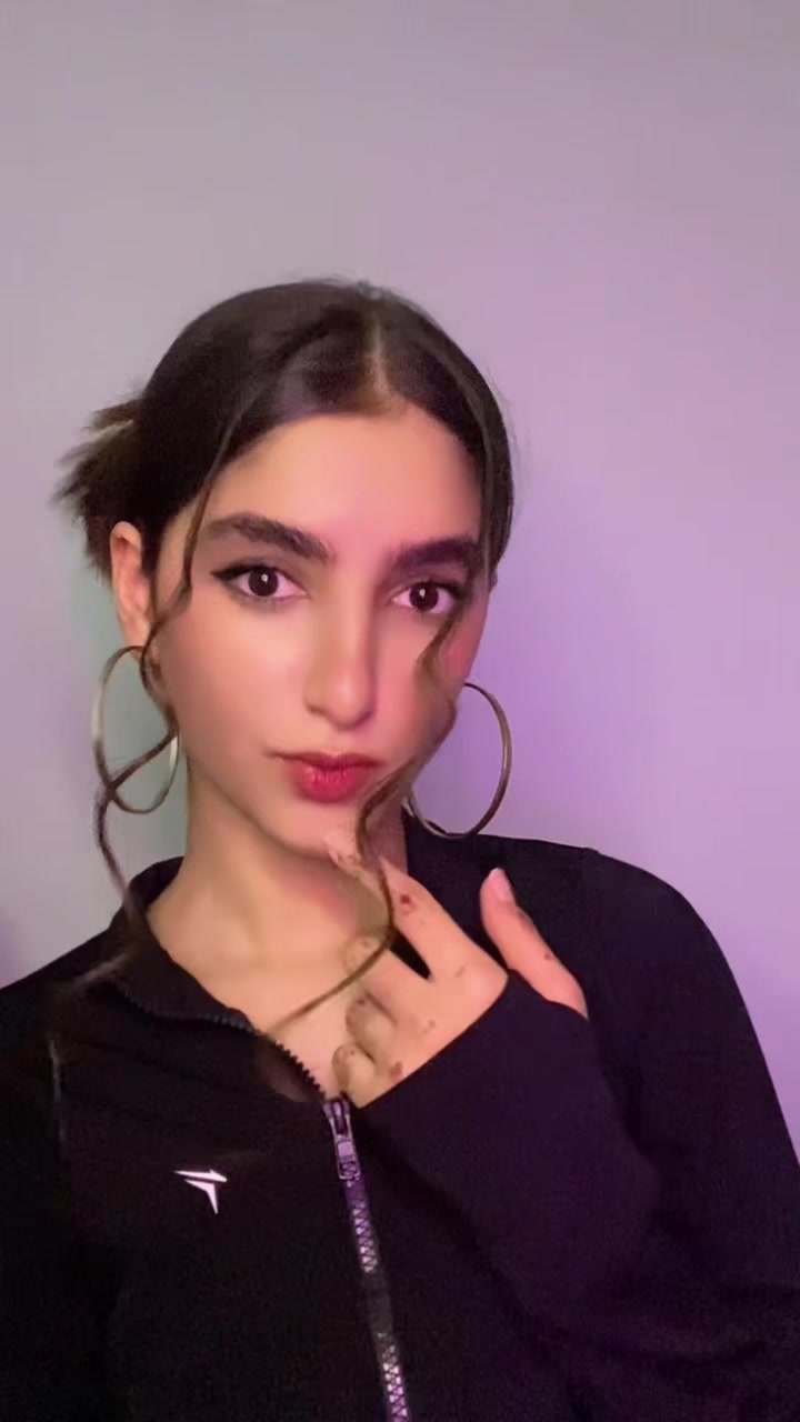 @𝐒𝐀𝐑𝐀𝐇 💝