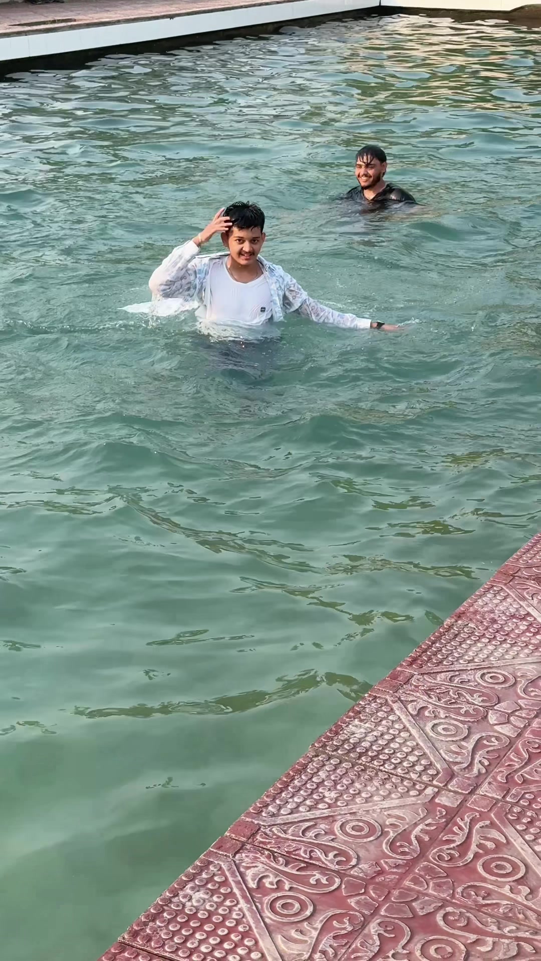 @Pinda_aly_jutt 🇧🇭