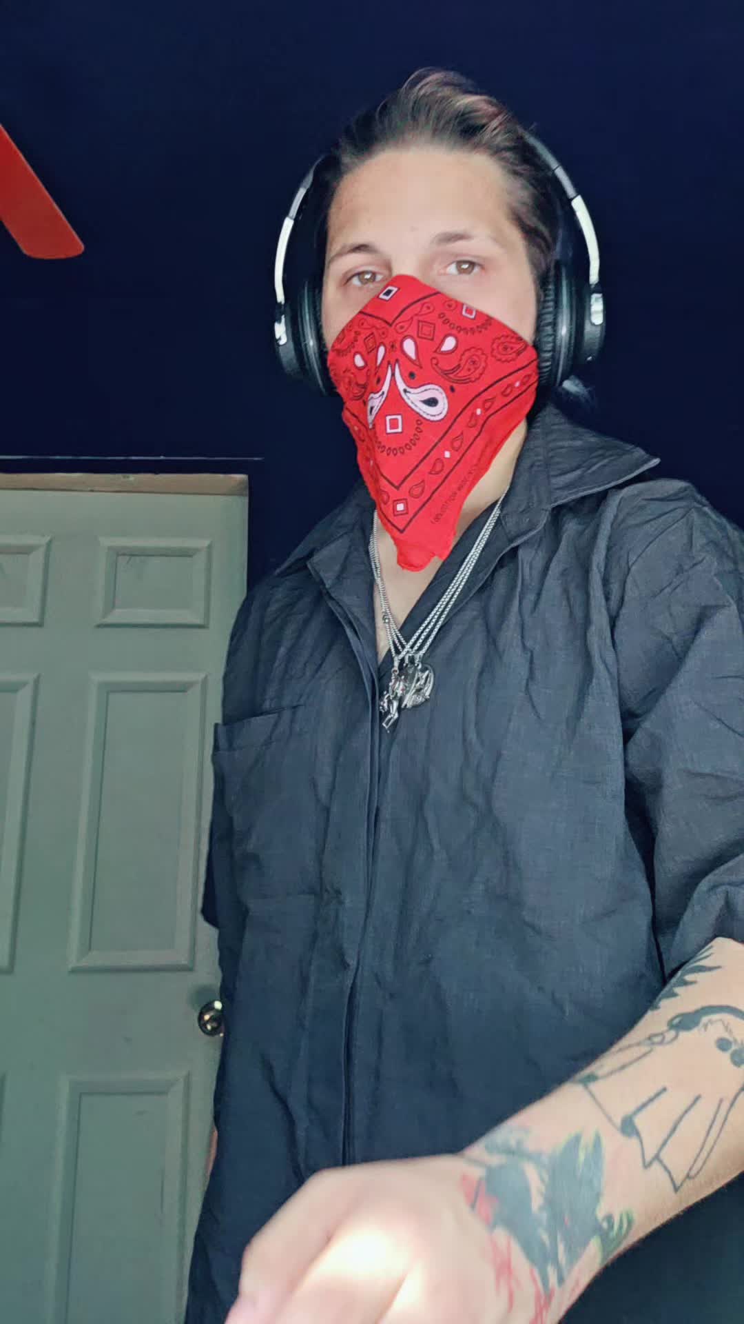 @MusicD3m0n