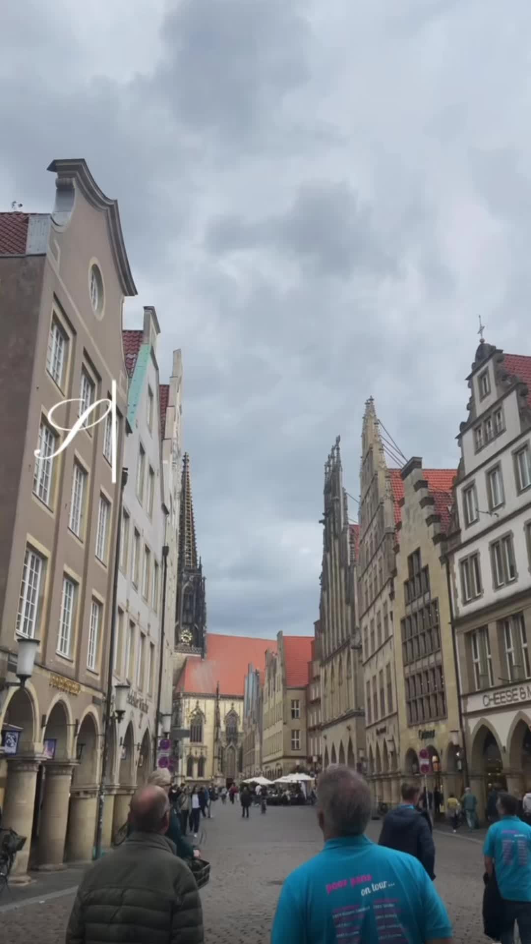 @Laura Dunja