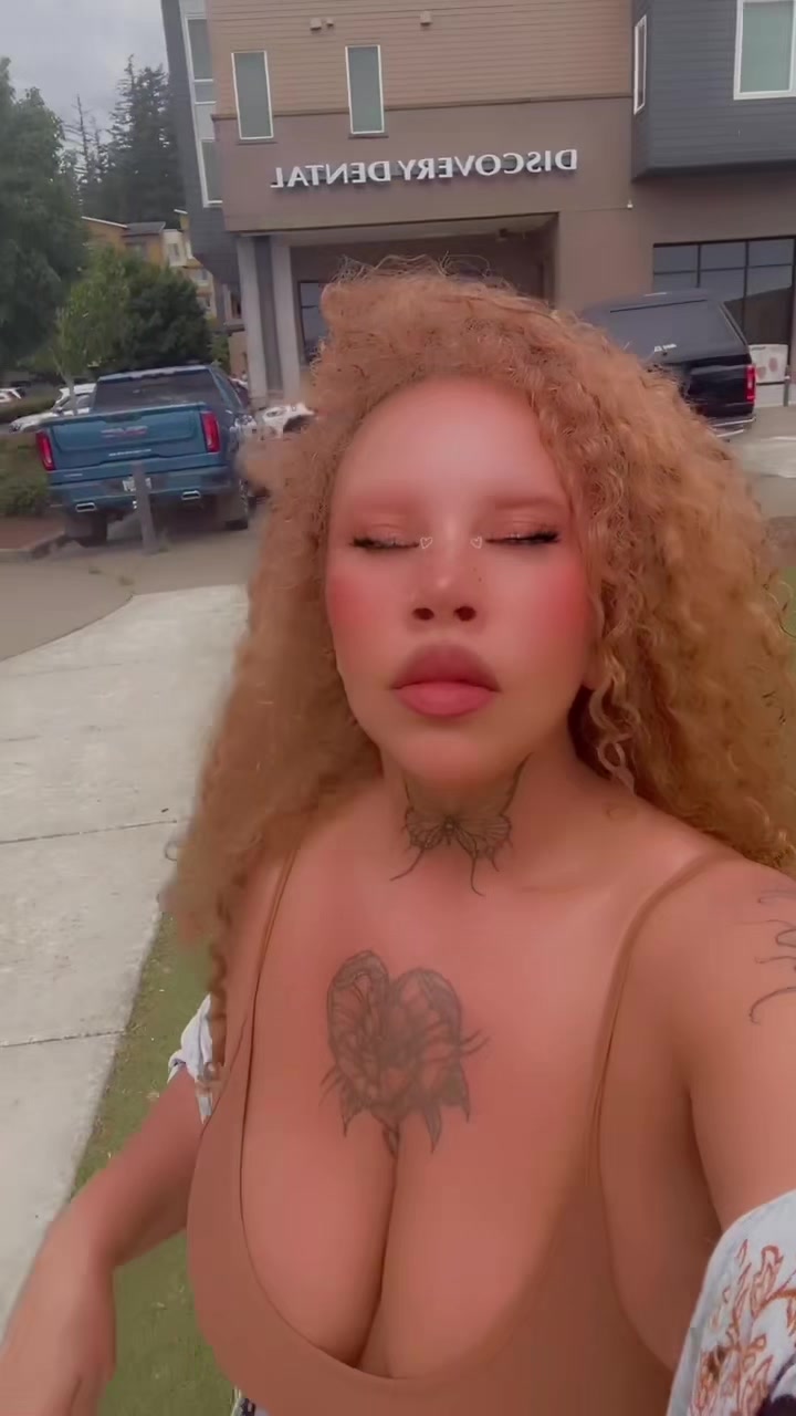 @tatted_tink_411