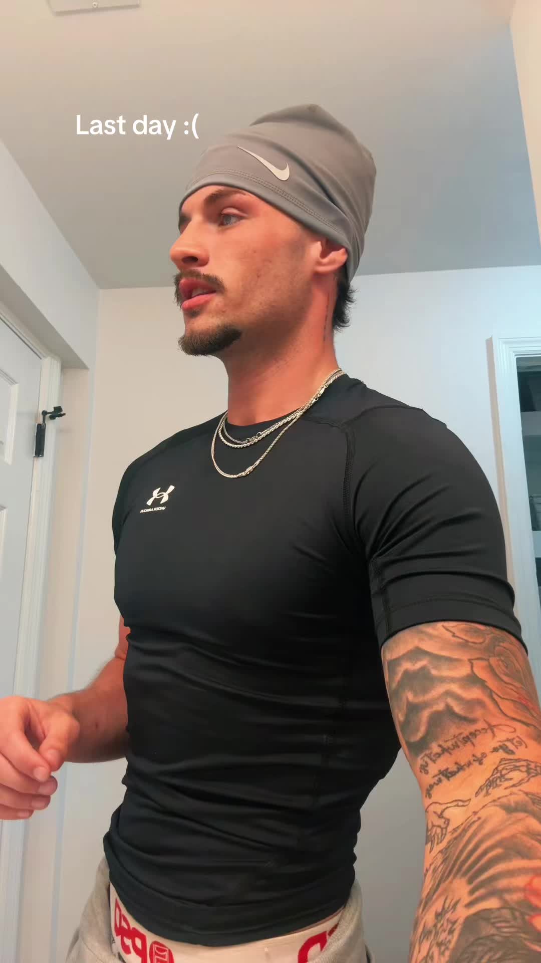 @Peyton