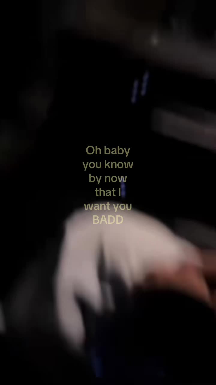 @𖦹