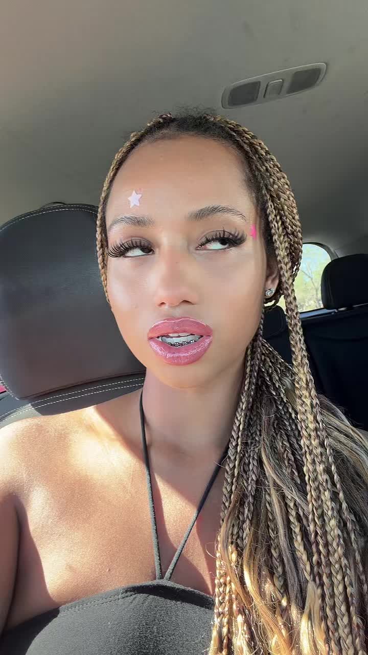 @𝒂𝒏𝒊𝒔𝒔𝒂💋