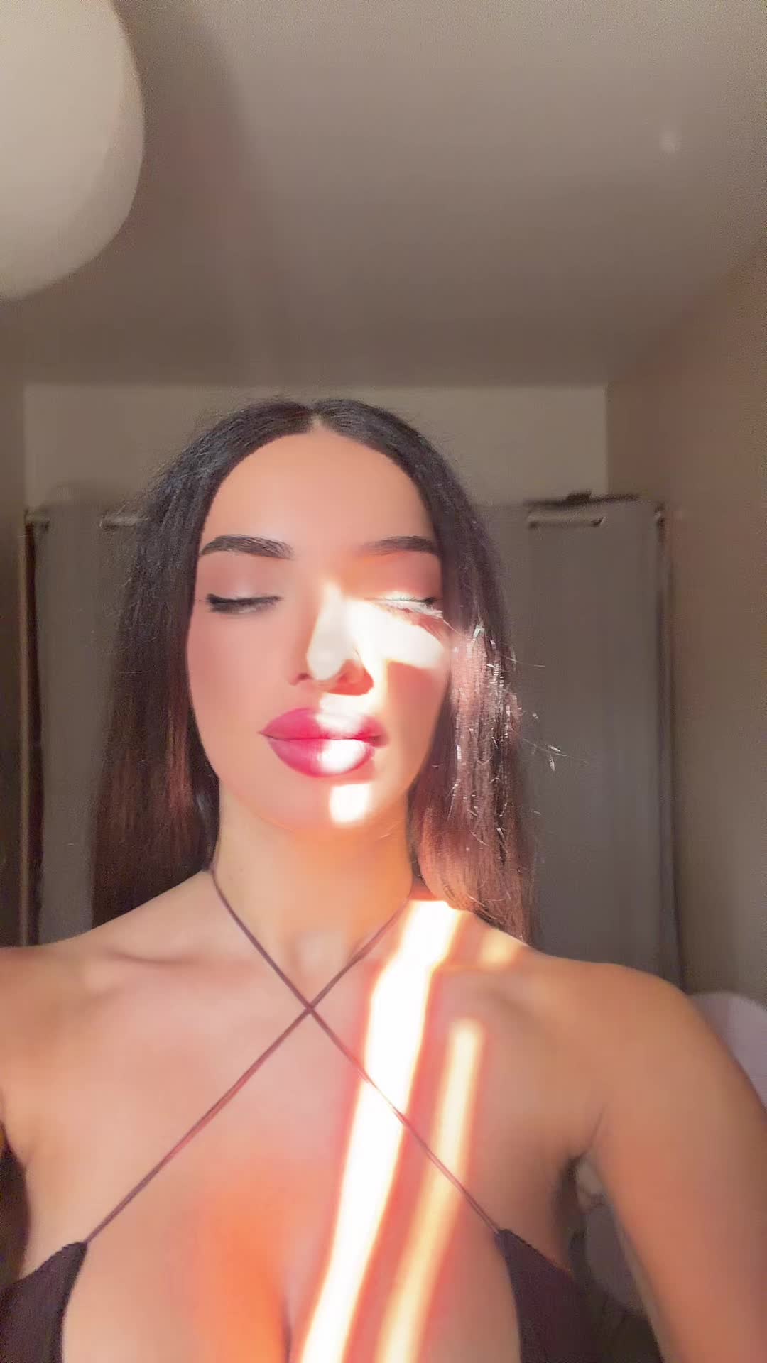 @Mia💎