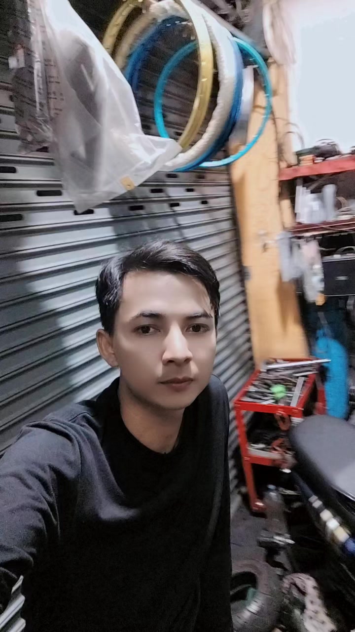 @รักเพื่อชิวิดบ่าวสะหวันนะเขด
