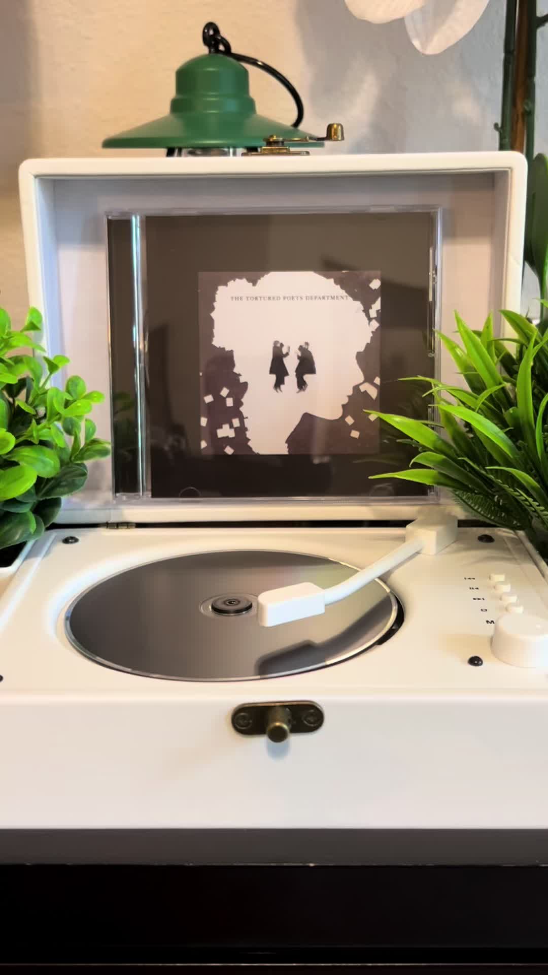 @tanyasvinylsandmore