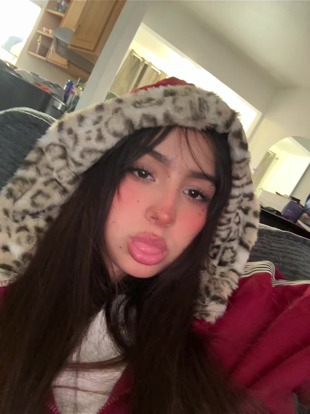 @️