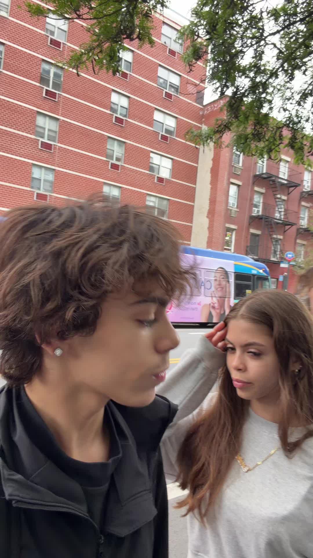 @iseezayy